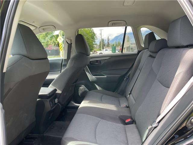 2024 Toyota RAV4 LE (Stk: 439747) in North Vancouver - Image 9 of 10