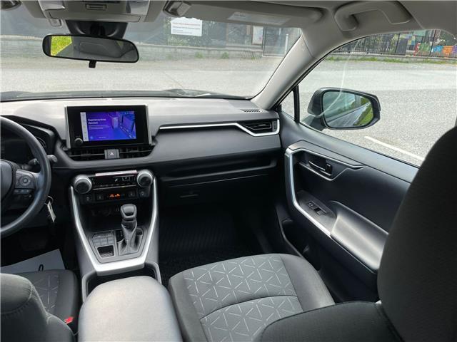 2024 Toyota RAV4 LE (Stk: 439747) in North Vancouver - Image 10 of 10
