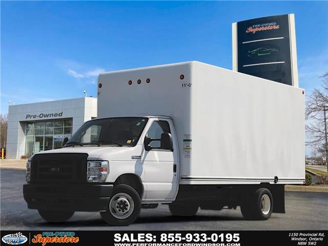 2023 Ford E-450 Base