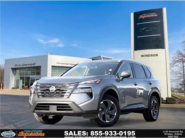 2025 Nissan Rogue SV Moonroof