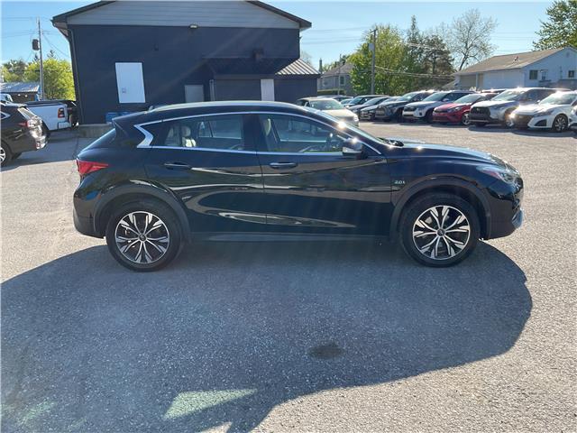 2017 Infiniti QX30 Base (Stk: 260608) in Ottawa - Image 7 of 34