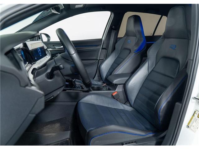 2024 Volkswagen Golf R Base (Stk: TU0292) in Calgary - Image 13 of 24 2024 Volkswagen Golf R Base (Stk: TU0292) in Calgary - Image 13 of 24