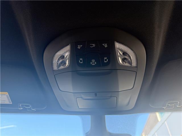 2027 Chrysler Grand Caravan SXT (Stk: 27003) in London - Image 20 of 27