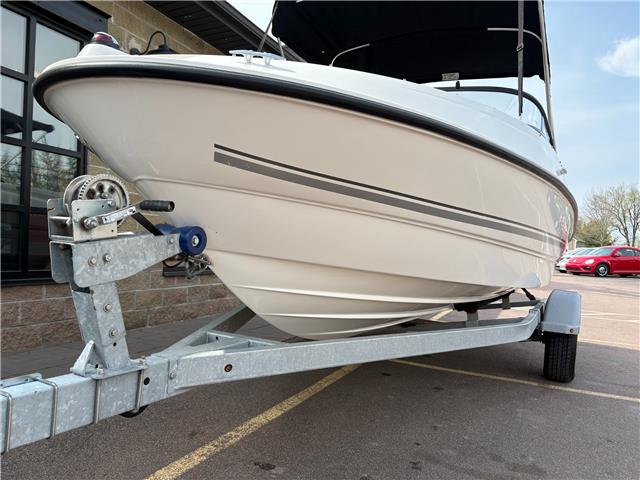 2018 Bayliner 185 Bow Rider (Stk: B-18F718) in Moncton - Image 4 of 18 2018 Bayliner 185 Bow Rider (Stk: B-18F718) in Moncton - Image 4 of 18
