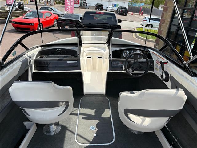 2018 Bayliner 185 Bow Rider (Stk: B-18F718) in Moncton - Image 10 of 18 2018 Bayliner 185 Bow Rider (Stk: B-18F718) in Moncton - Image 10 of 18