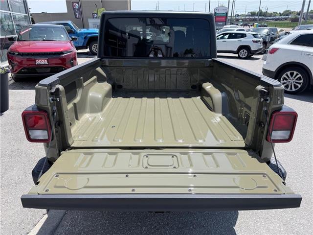 2026 Jeep Gladiator Sport S (Stk: Z23347) in Newmarket - Image 6 of 20 2026 Jeep Gladiator Sport S (Stk: Z23347) in Newmarket - Image 6 of 20