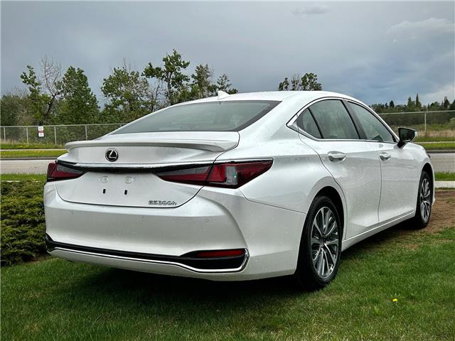 2025 Lexus ES 300h Base (Stk: 250250) in Calgary - Image 5 of 23