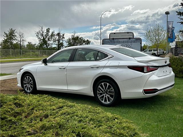 2025 Lexus ES 300h Base (Stk: 250250) in Calgary - Image 6 of 23