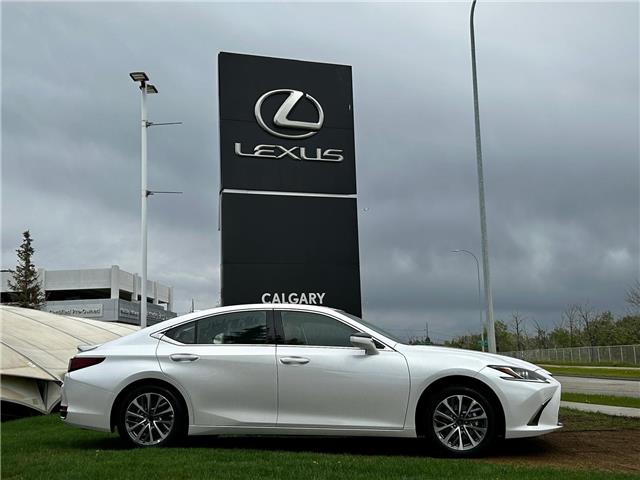 2025 Lexus ES 300h Base (Stk: 250250) in Calgary - Image 7 of 23