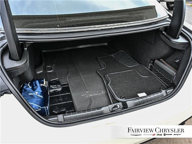 2023 Maserati Ghibli Modena Q4 (Stk: U21685) in Burlington - Image 6 of 37