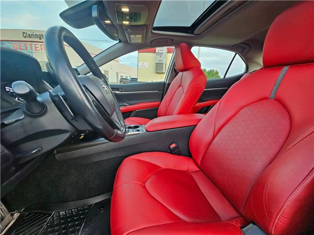 2023 Toyota Camry Hybrid XSE (Stk: 26019A) in Bowmanville - Image 13 of 27