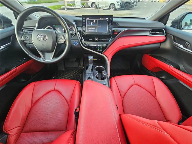 2023 Toyota Camry Hybrid XSE (Stk: 26019A) in Bowmanville - Image 15 of 27