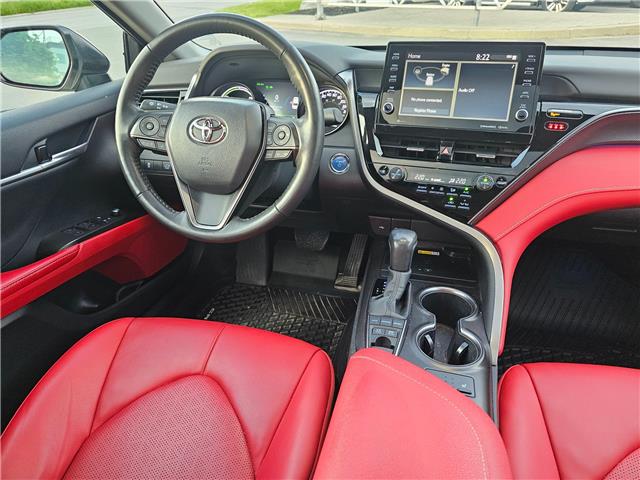 2023 Toyota Camry Hybrid XSE (Stk: 26019A) in Bowmanville - Image 16 of 27