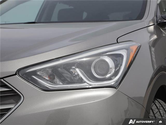 2017 Hyundai Santa Fe Sport 2.4 Luxury (Stk: U26T141B) in London - Image 10 of 27