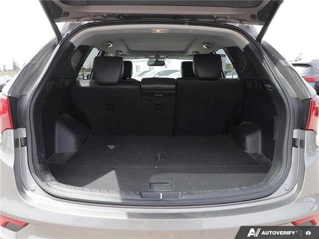 2017 Hyundai Santa Fe Sport 2.4 Luxury (Stk: U26T141B) in London - Image 11 of 27