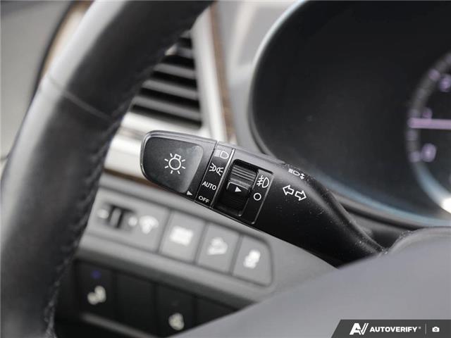 2017 Hyundai Santa Fe Sport 2.4 Luxury (Stk: U26T141B) in London - Image 16 of 27