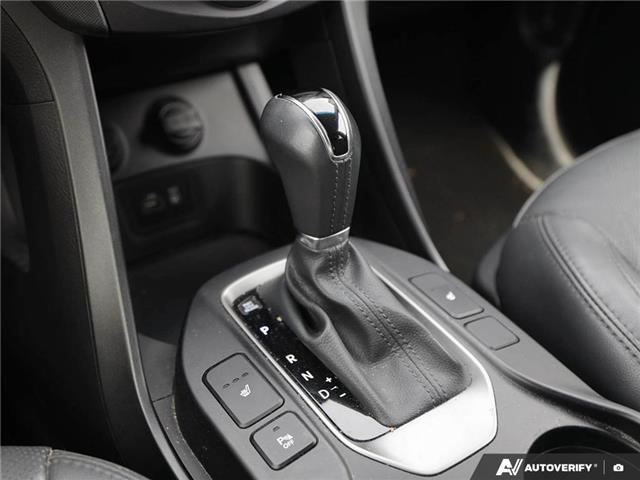 2017 Hyundai Santa Fe Sport 2.4 Luxury (Stk: U26T141B) in London - Image 19 of 27
