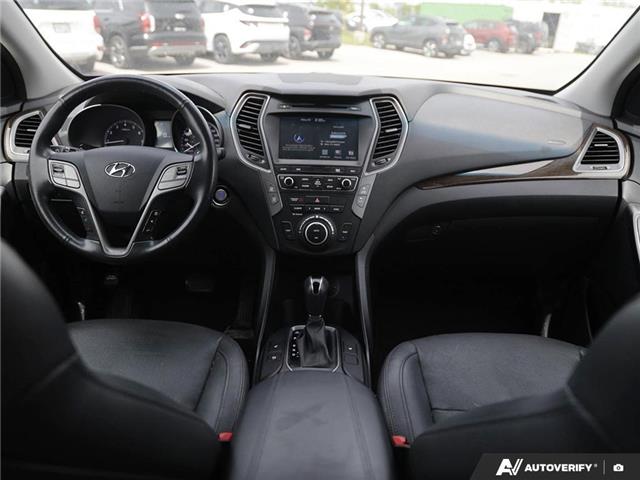 2017 Hyundai Santa Fe Sport 2.4 Luxury (Stk: U26T141B) in London - Image 25 of 27