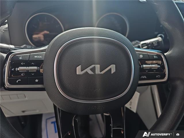 2023 Kia Carnival  (Stk: U26E45A) in London - Image 16 of 25