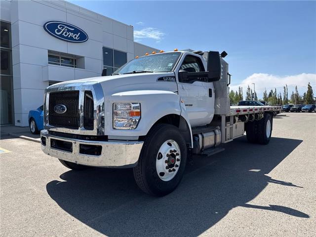 2023 Ford F-750 Base