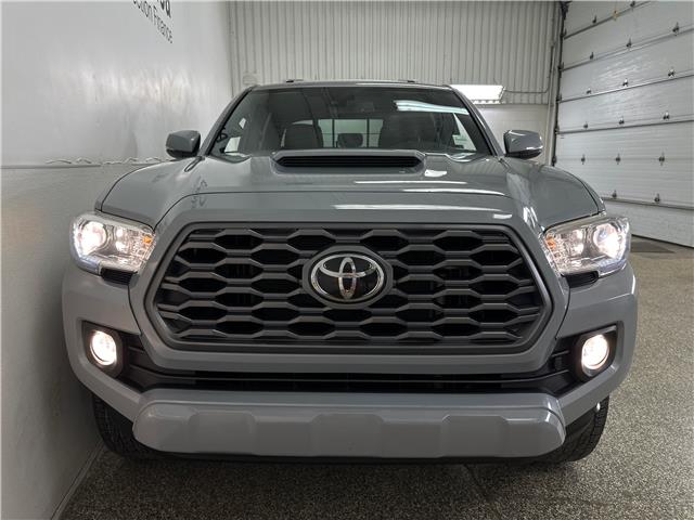 2021 Toyota Tacoma TRD Sport (Stk: 44048J) in Belleville - Image 2 of 27