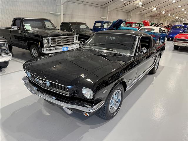 1966 Ford Mustang 2+2  (Stk: 236813) in Watford - Image 2 of 48