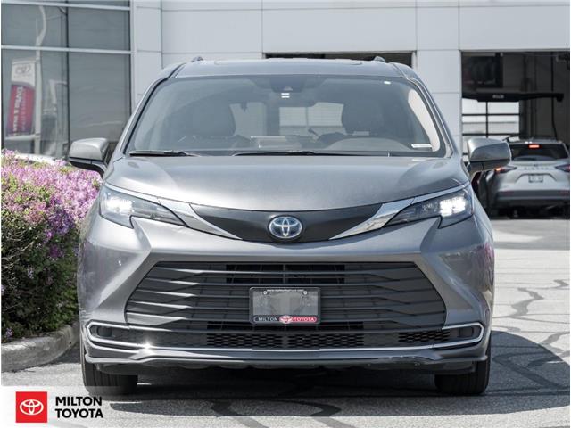 2024 Toyota Sienna XLE 8-Passenger (Stk: 212099) in Milton - Image 2 of 25