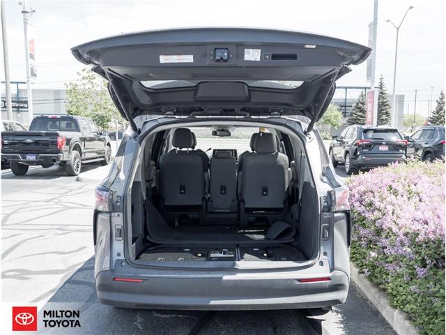 2024 Toyota Sienna XLE 8-Passenger (Stk: 212099) in Milton - Image 7 of 25