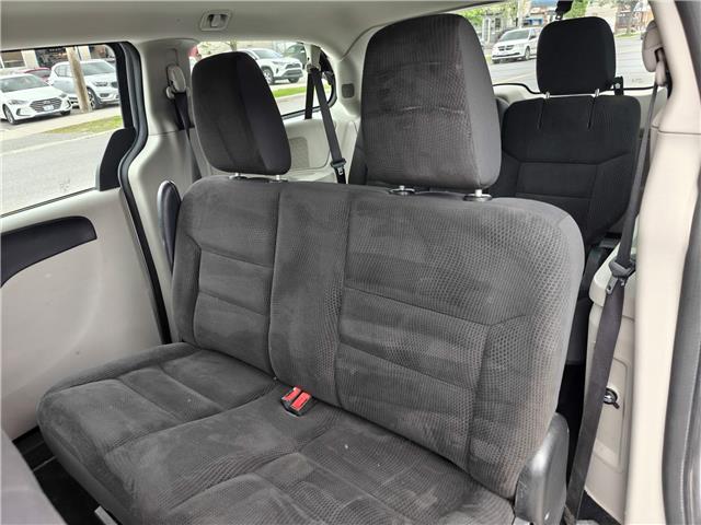 2017 Dodge Grand Caravan CVP/SXT in Ottawa - Image 4 of 11