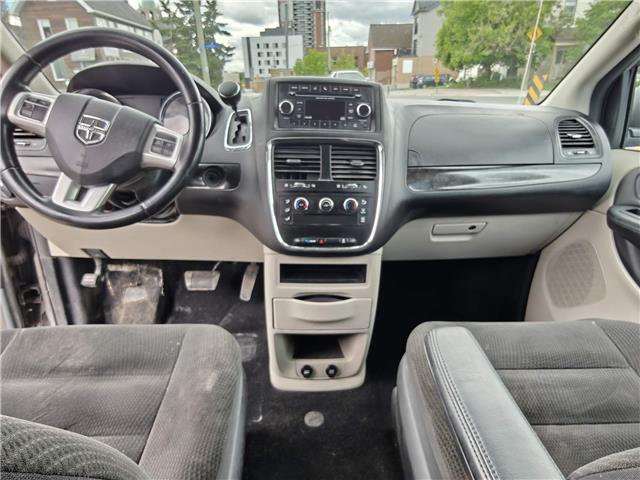 2017 Dodge Grand Caravan CVP/SXT in Ottawa - Image 7 of 11