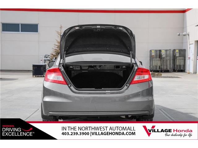2013 Honda Civic EX-L Navi (Stk: HR0817A) in Calgary - Image 9 of 33