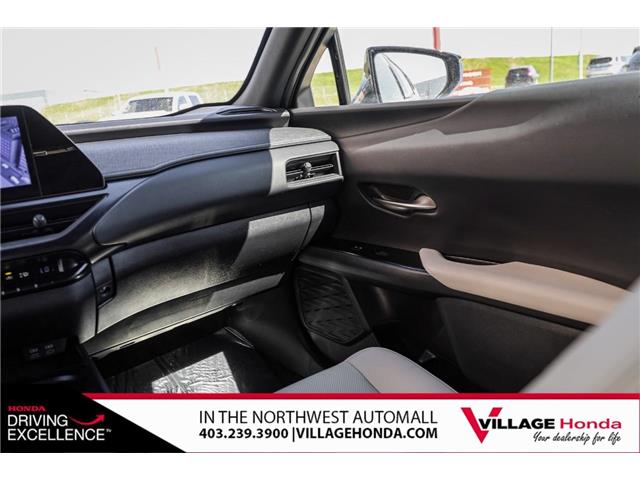 2024 Lexus UX 250h Base (Stk: B9118) in Calgary - Image 30 of 33
