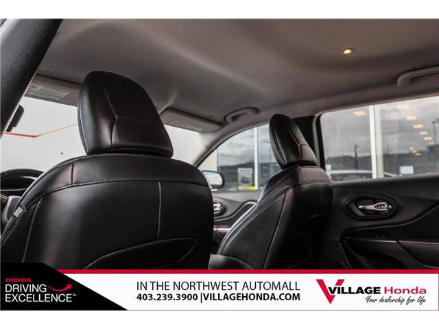 2020 Jeep Cherokee Trailhawk (Stk: A9125) in Calgary - Image 33 of 35