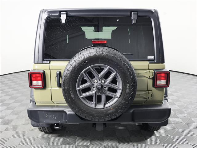 2025 Jeep Wrangler Sport (Stk: 26J080A) in Calgary - Image 7 of 21
