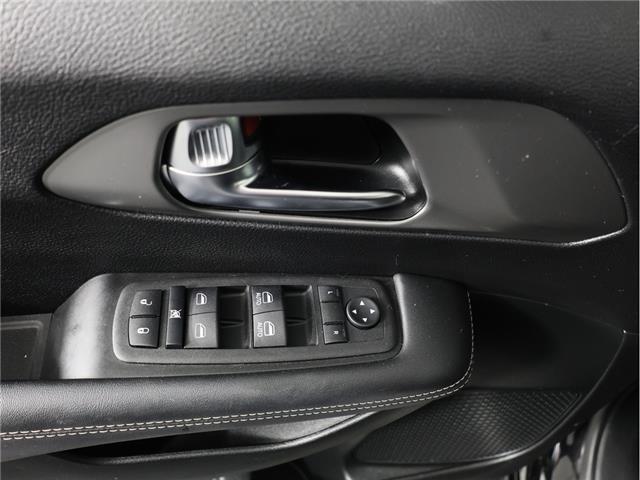 2025 Chrysler Grand Caravan SXT (Stk: L663) in Calgary - Image 16 of 21
