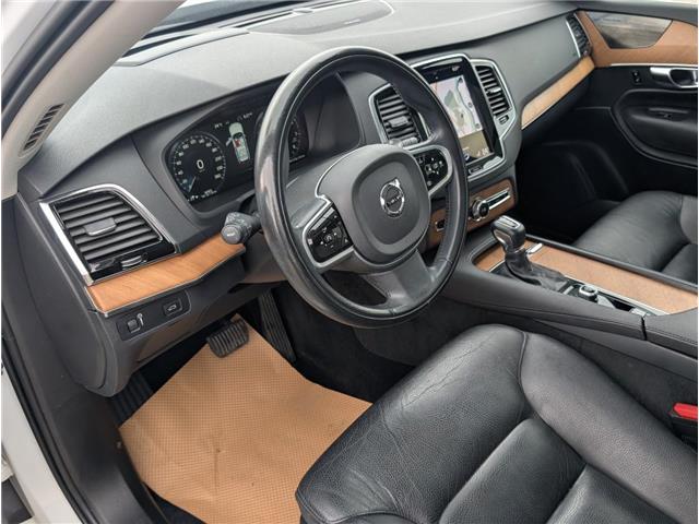 2022 Volvo XC90 T6 Momentum 7 Passenger (Stk: T-1841B) in Calgary - Image 2 of 27