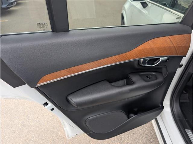 2022 Volvo XC90 T6 Momentum 7 Passenger (Stk: T-1841B) in Calgary - Image 17 of 27