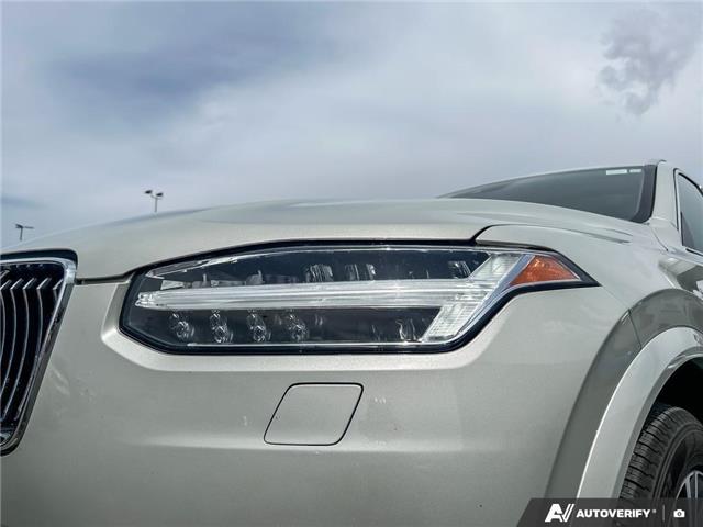 2022 Volvo XC90 T6 Momentum 7 Passenger (Stk: ST-689A) in Calgary - Image 7 of 9