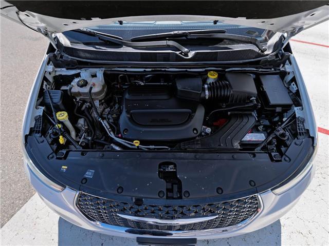 2023 Chrysler Pacifica Touring-L (Stk: 31240) in Surrey - Image 8 of 21