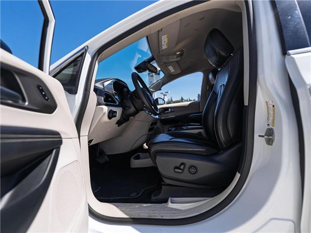 2023 Chrysler Pacifica Touring-L (Stk: 31240) in Surrey - Image 9 of 21