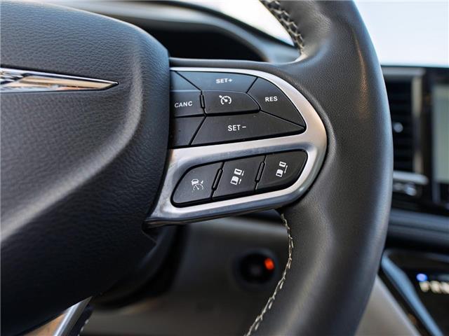 2023 Chrysler Pacifica Touring-L (Stk: 31240) in Surrey - Image 12 of 21