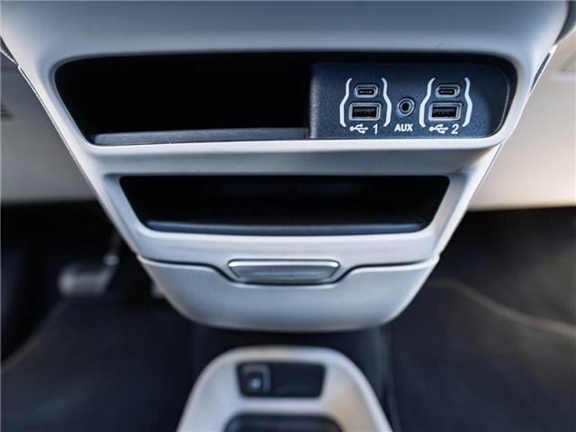 2023 Chrysler Pacifica Touring-L (Stk: 31240) in Surrey - Image 17 of 21