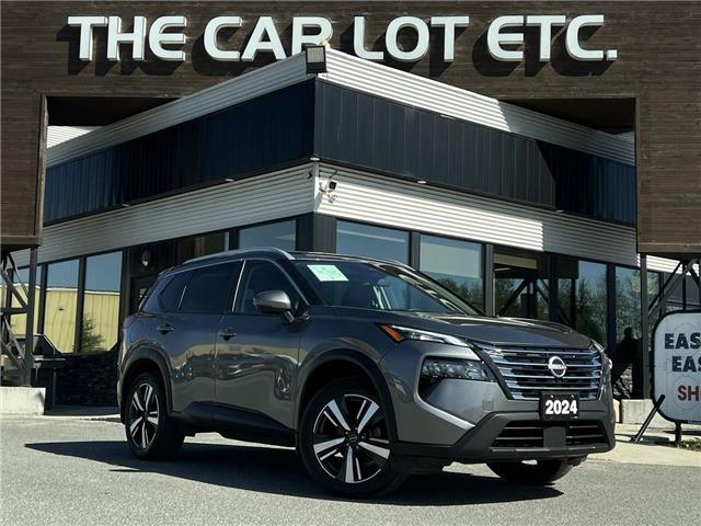 2024 Nissan Rogue SV Moonroof