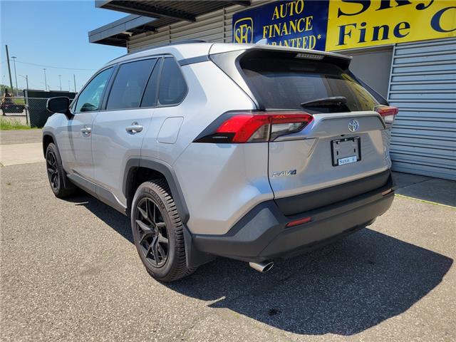 2021 Toyota RAV4 XLE AWD | SUNROOF |BLIND SPOT |HEATED SEATS| R-CAM (Stk: R12700) in St. Catharines - Image 4 of 31