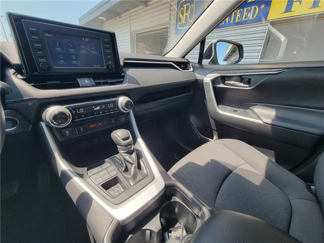 2021 Toyota RAV4 XLE AWD | SUNROOF |BLIND SPOT |HEATED SEATS| R-CAM (Stk: R12700) in St. Catharines - Image 14 of 31