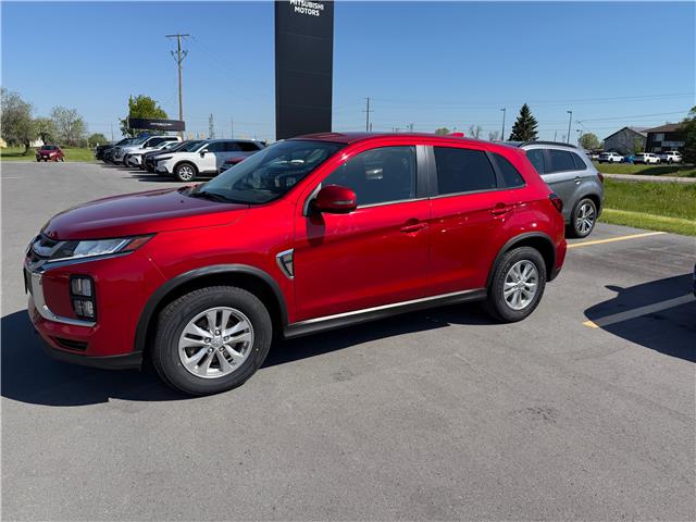 2021 Mitsubishi RVR SE