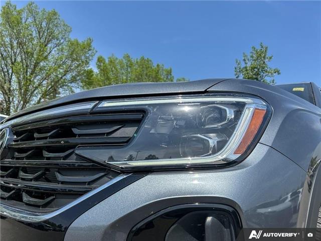 2024 Volkswagen Atlas Cross Sport 2.0 TSI Highline (Stk: KU0527) in Okotoks - Image 8 of 24