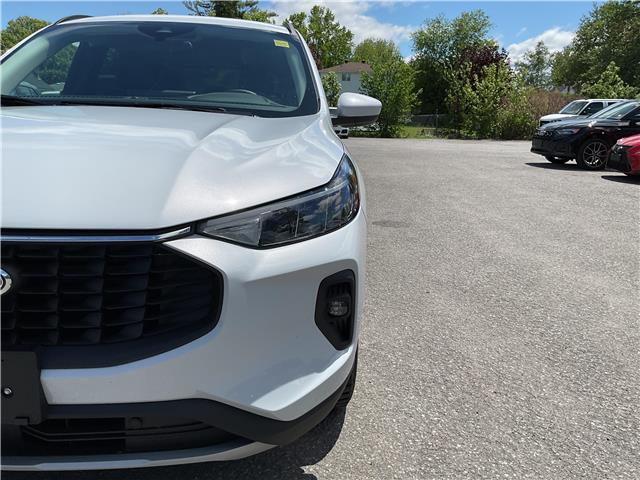 2025 Ford Escape PHEV (Stk: 260632) in North Bay - Image 14 of 34
