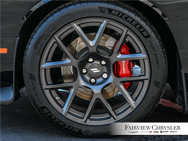 2018 Dodge Challenger R/T 392 (Stk: U21697) in Burlington - Image 9 of 37