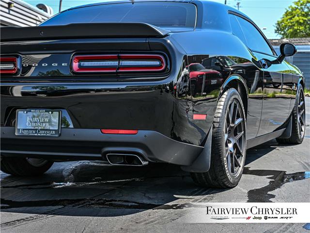 2018 Dodge Challenger R/T 392 (Stk: U21697) in Burlington - Image 10 of 37